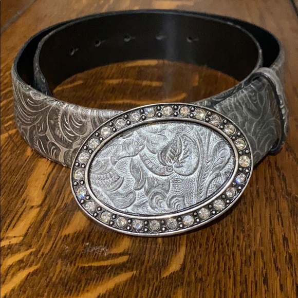 Hand tooled belt - Picture 1 of 6